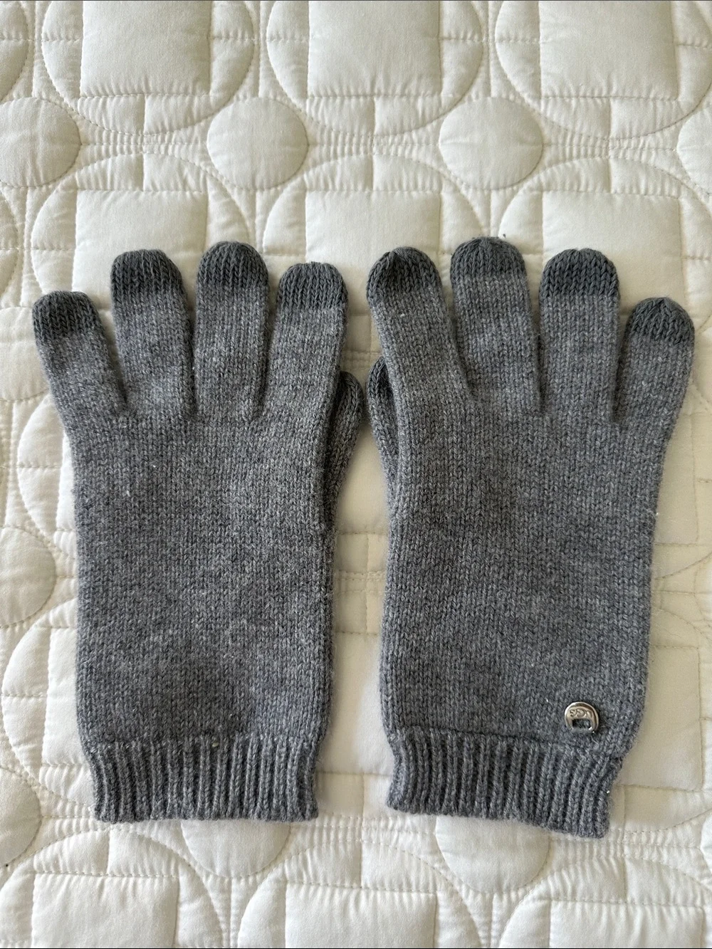 UGG Grey Knit Touchscreen Gloves